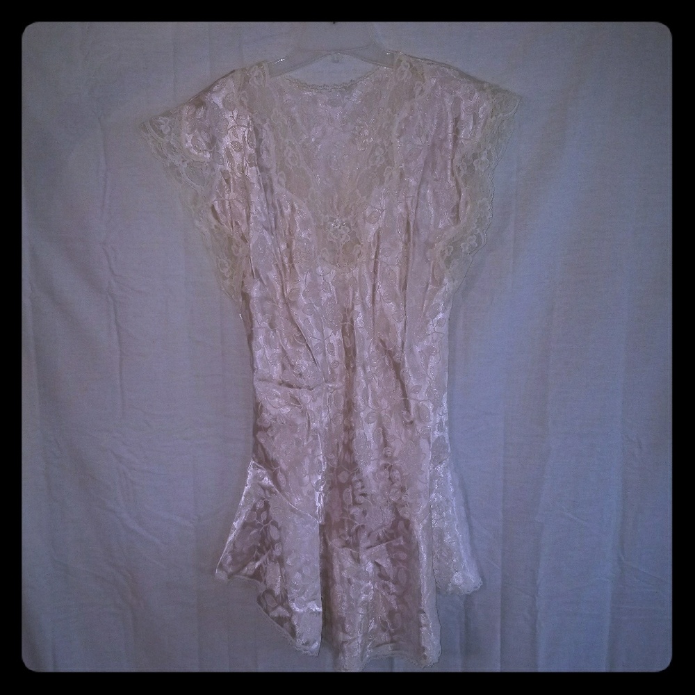Vintage white nightgown